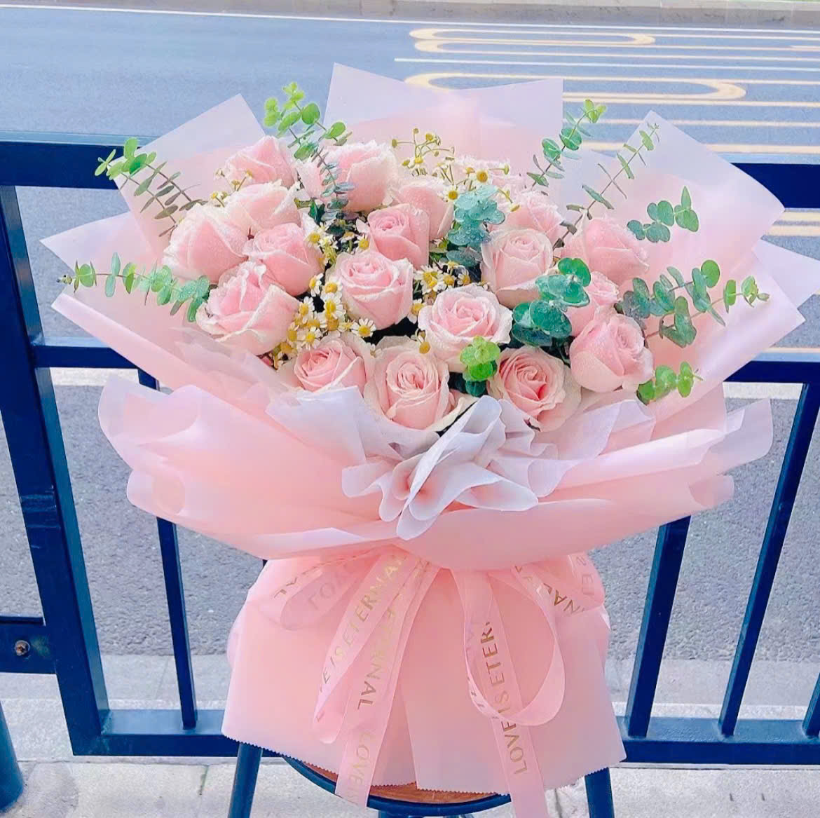 Fresh flower bouquet 38